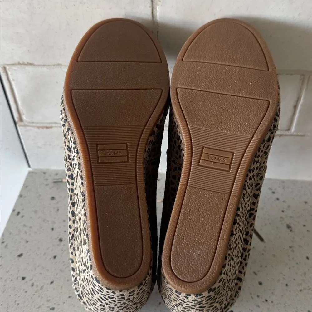 Toms KALA Tan Black Mini Cheetah Animal Print Suede Wedge Ankle Bootie Size 8.5